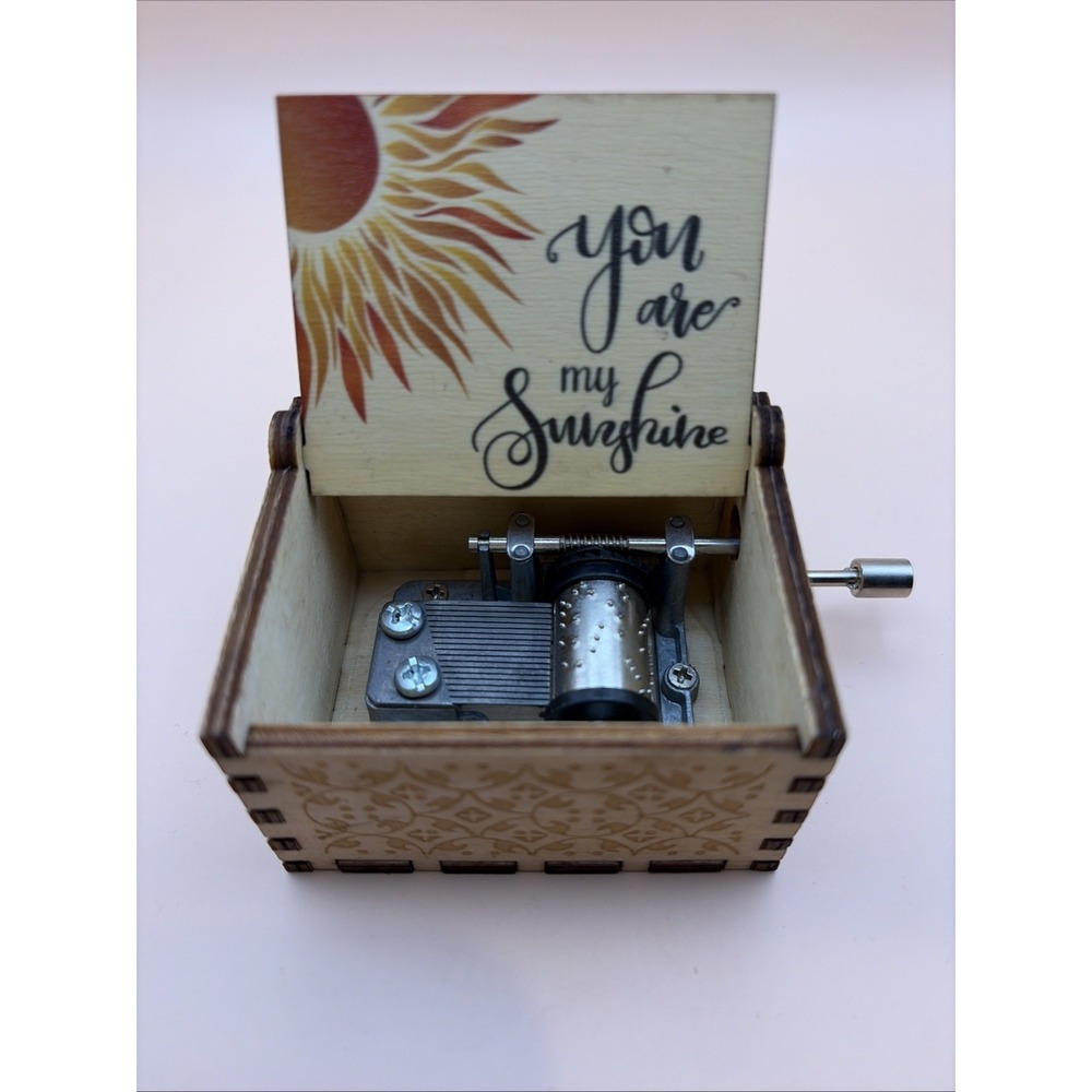 You are my sunshine music box gift plays The Song New In Box